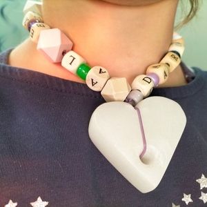 Kette mit Anhänger aus Speckstein