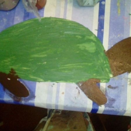 eine gemalte Schildkröte