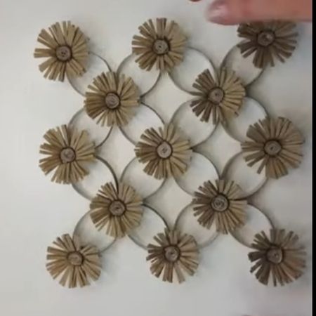 Papierblumen mit Muster